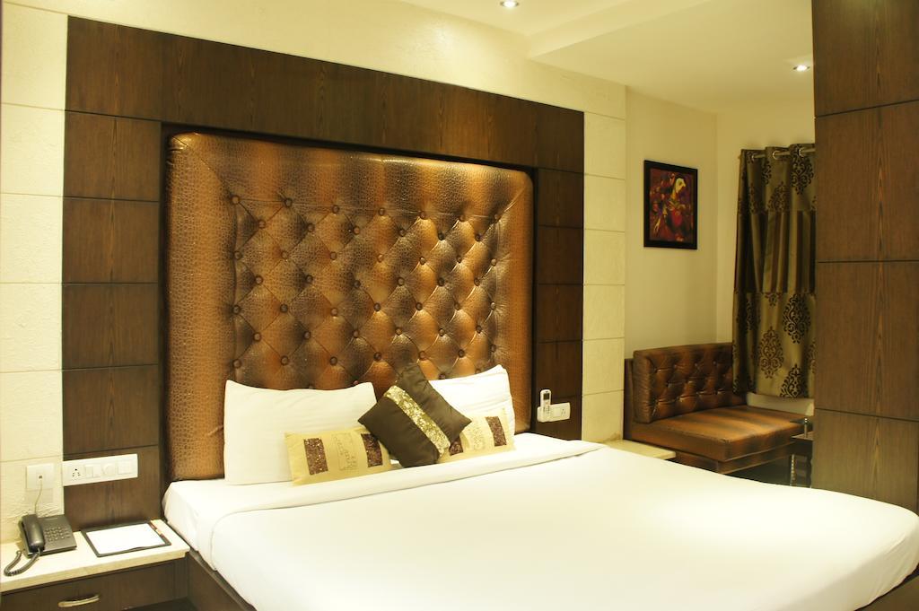 โรงแรมเซอร์ยา ไพรม์ โกตา ห้อง รูปภาพ